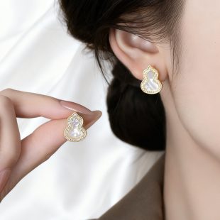 Small gourd earrings women's titanium steel inlaid stone gourd earrings versatile earrings