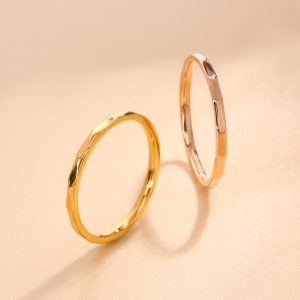 Stainless steel ring, light luxury diamond ring, plain ring, women's ins, high-end feeling, 18k gold titanium steel couple ring